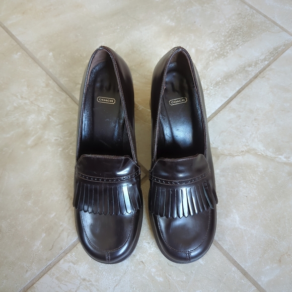 Vintage Y2K Coach Archival Espresso Fringe Patent Leather High Heel Loafers 7 - Picture 2 of 6